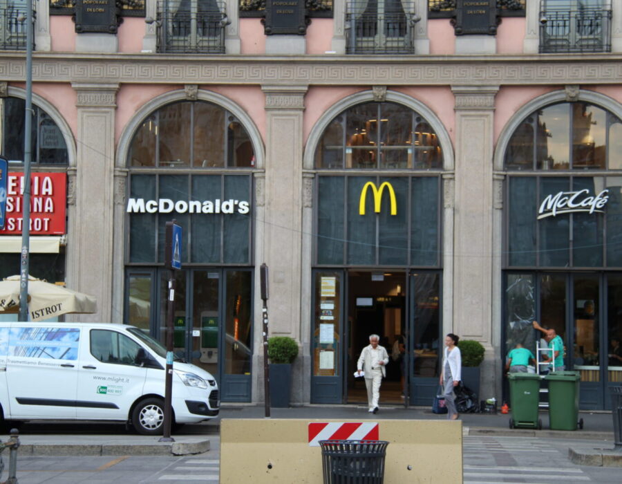 pellicole selettive anti uv mcdonalds piazza duomo milano